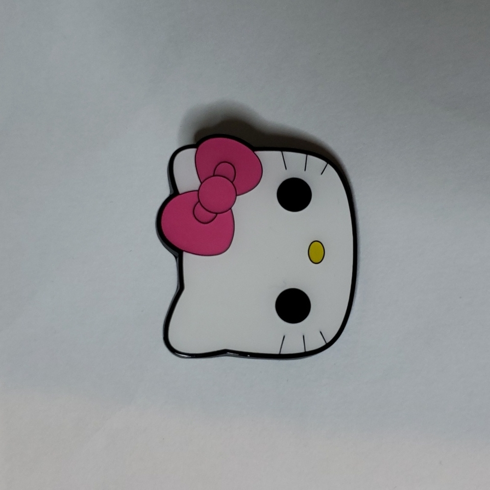 Helly Kitty Pin